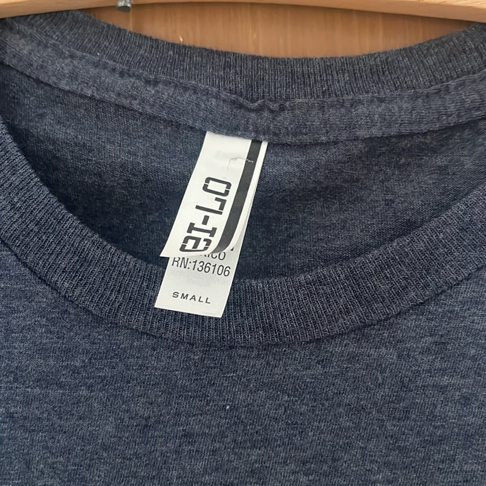 Graphic tee - Picture 3 of 3